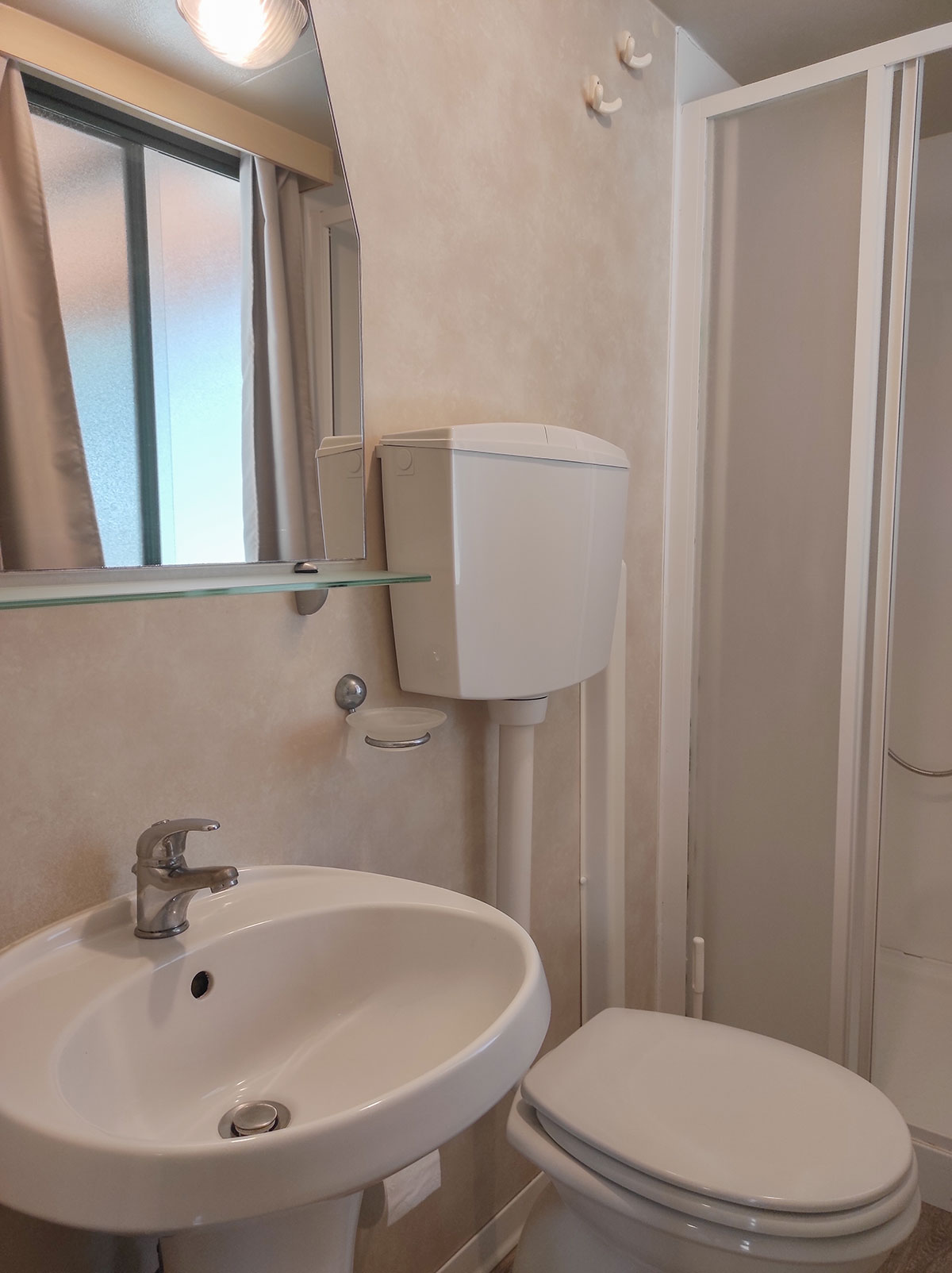 Pine & Sea mobile homes - Bathroom